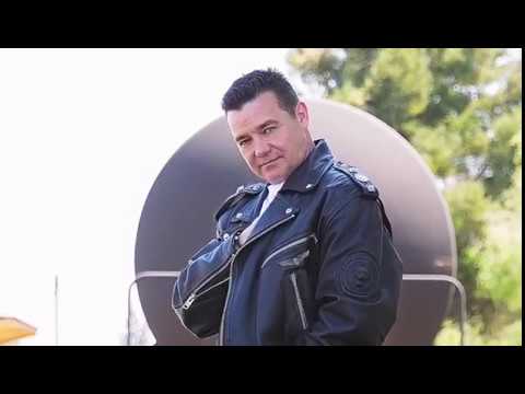 Promocional canción "Por favor paren al mundo"