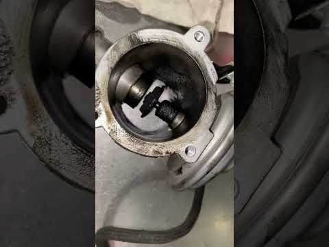 EGR Valve Test – Mityvac Trick Every Mechanic Uses!