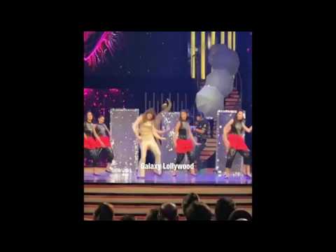 Mehwish Hayat's Hot Dance Performance at 5th Hum Awards