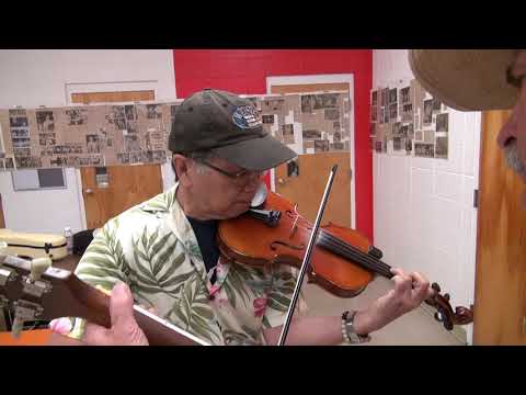 Akiyasu Sumi warming up with accompanist Jeff Lincoln - 2019 Weiser Fiddle Contest