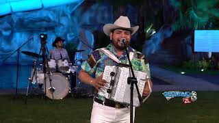 Aquellas Hazañas (En Vivo) Lyrics English Translation