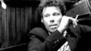 Tom Waits Picking up after you!