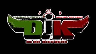 Grupo FIRME FT Grupo FERNANDEZ - ME SOBRA AMOR karaoke