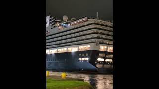 Holland America Rotterdam dejando Colón #cruiseship #panama #hollandamericaline #rotterdam