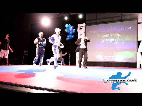 Kevin Walker v Landon Reynold - Men's Sparring Semi-Finals - 2015 Grand Slam Open Finals