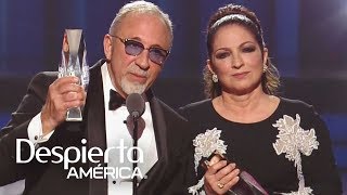 Los Estefan dedican su Premio Lo Nuestro a Cuba y a la mamá de Gloria