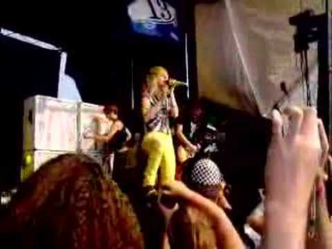 Paramore live from Warped Tour