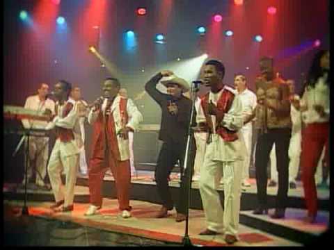 Cándido Fabré sings Fabré Llegó