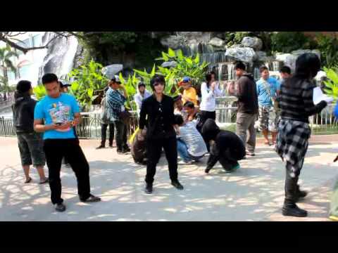 STAFF K-cos Family  [HARLEM SHAKE] !!!