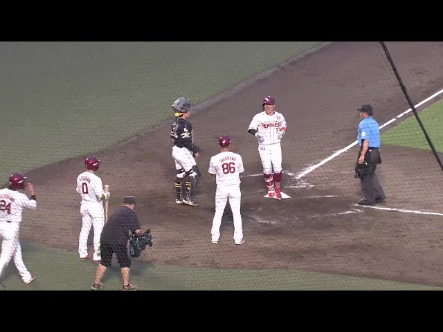 【8回裏】ダメ押しの追加点!! イーグルス・鈴木大地 今季第1号の2ランホームランを放つ!! 2025年7月12日 東北楽天ゴールデンイーグルス 対 福岡ソフトバンクホークス