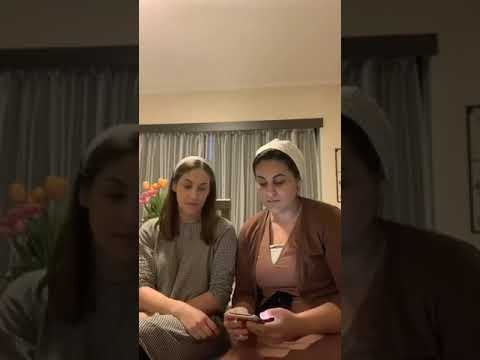 Adriana și Debora Stoica