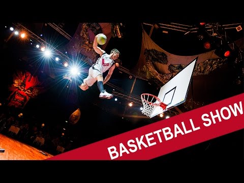 World's Best Basketball Show by Freestyle Artists, Freestyle Dunking Show