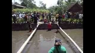 preview picture of video 'Amazing Traditional Race 2013 (Balap Tradisional yang Heboh)'