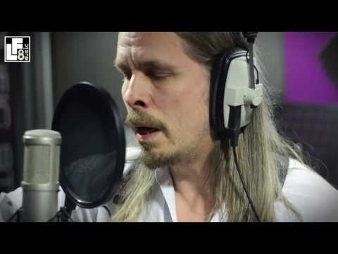 Kenneth J Nash - 'Dignity' - LF8 Music (Acoustic Session)