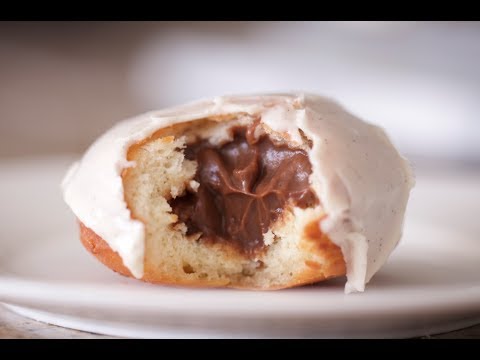 download lagu mp3 mp4 Chocolate Cream Filled Donuts, download lagu Chocolate Cream Filled Donuts gratis, unduh video klip Chocolate Cream Filled Donuts