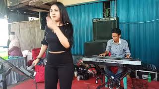 Download lagu Suara Merdu Sita Biduan Hot Cantik Seksi Lagu Dangdut. Intan Music Electone Entertain Balikpapan mp3