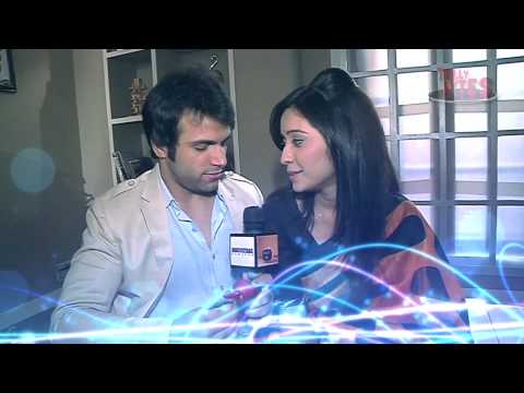 download lagu mp3 mp4 Rithvik Dhanjani Proposes Asha Negi In Nach Baliye, download lagu Rithvik Dhanjani Proposes Asha Negi In Nach Baliye gratis, unduh video klip Rithvik Dhanjani Proposes Asha Negi In Nach Baliye
