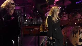 &quot;Hold Me&quot; Fleetwood Mac@Capital One Arena Washington DC 3/5/19