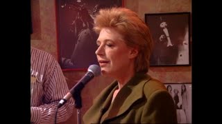 Conversation on a Barstool - Marianne Faithfull, 1990