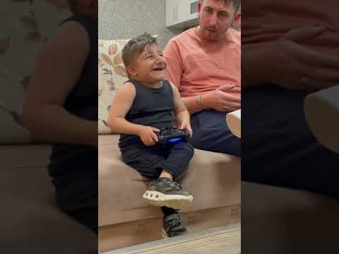 Chief is playing PS 😅