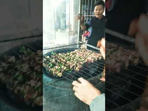 Món thịt nướng lá chanh thơm lừng. z71