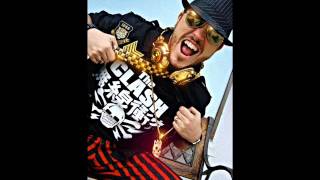 King Chango pisando la serpiente