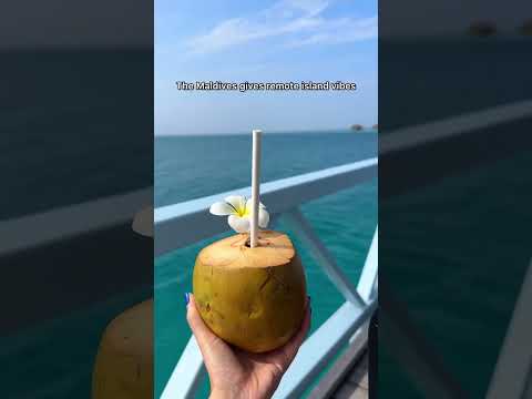 Bora Bora vs Maldives