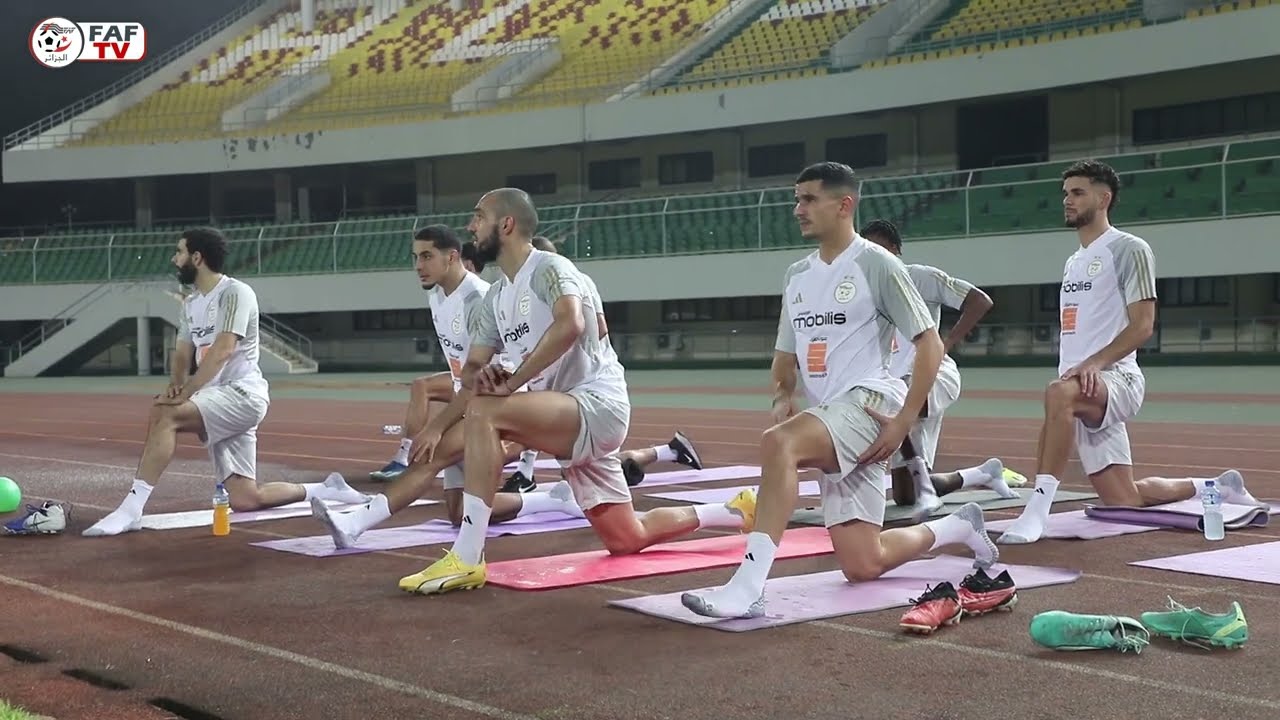 VIDEO  : PREMIÈRE SÉANCE D’ENTRAINEMENT DE L'EQUIPE D'ALGERIE AU STADE DE KÉGUÉ À LOMÉ