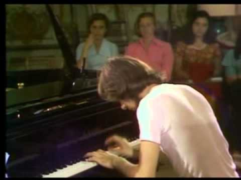 Yvonne Lefébure teaches how to play Ravel