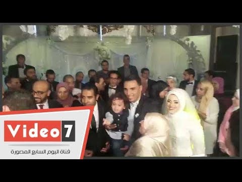 الشاعر أيمن عز يحتفل بزفافه بحضور عدوية ومحمد نور وكريم محسن