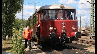 Schienenbus VT 4.42 &quot;Fridolin&quot; im Hamburger Hafen