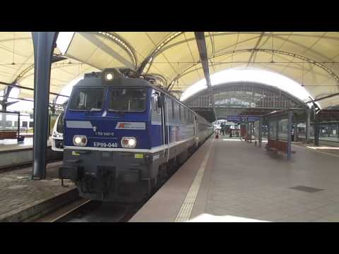 EP09-040 (EU: 150 004-0) z iC 8310 "MATEJKO" (ŚWiN.-PRZEM.GŁ.) - start z WR.GŁ.