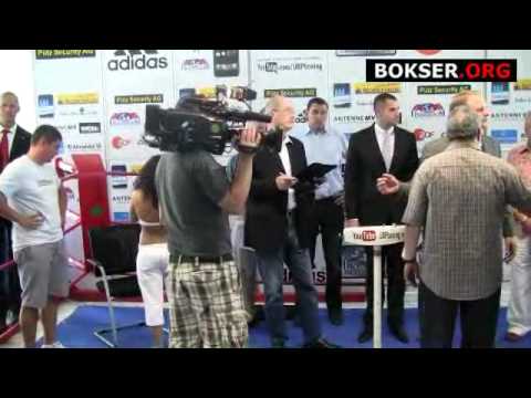 Ważenie: Susi Kentikian vs Arely Mucino