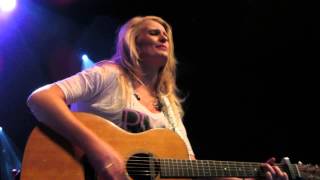 Miss Montreal heavy heart live@paard van troje