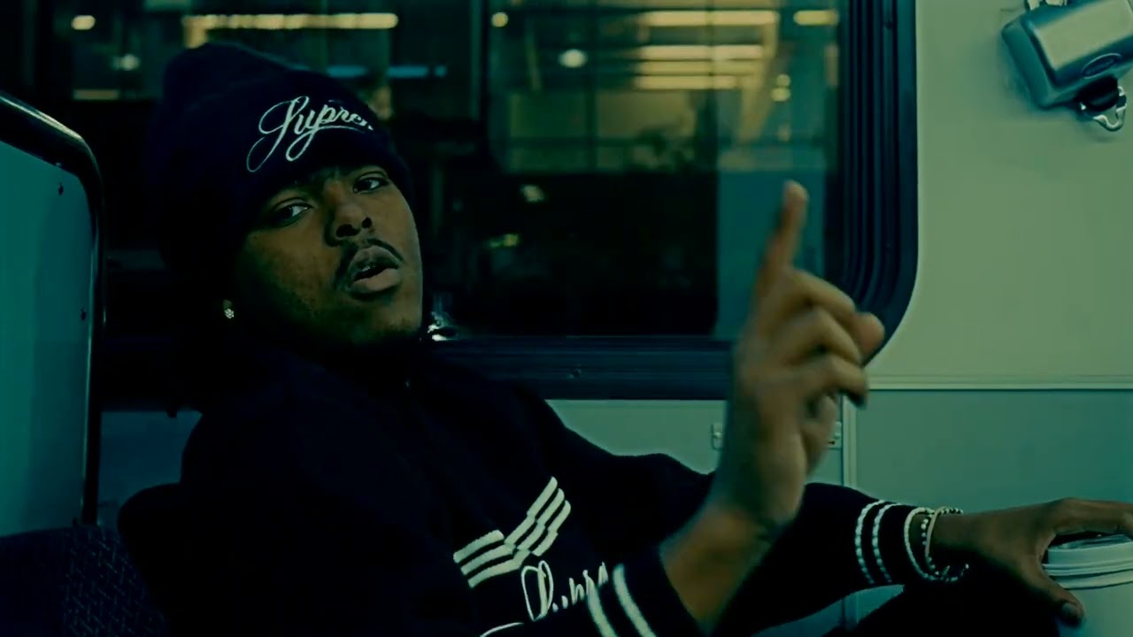 FlyNari - “UnKnown Niche” (Official Video) Presented by @LouVisualz 