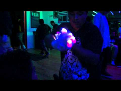 [FNL][7/6/12] [KV] Trust Glove Light Show [EmazingLights.com]
