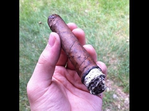 Rolling Your Own Cigar Part Five: Smoking/Reviewing My Own Cigar