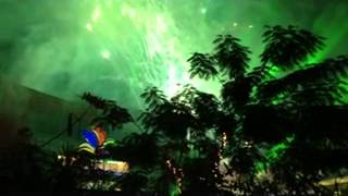 preview picture of video 'Kembang Api (Fireworks) di Summarecon Mal Serpong, Tangerang, 2013.'