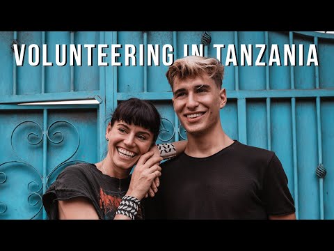 Gap Year: Change Your Life in 12 Months by Volunteering Abroad