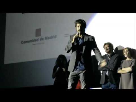 Hugo Silva presentando su corto en cortogenia