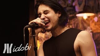 The Faim - &quot;Summer Is A Curse&quot; (idobi Sessions)