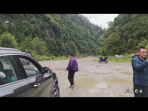 A Ponte Tongmai é o edifício definitivo, a ponte velha é a ponte nova, uma no céu, outra no porão.