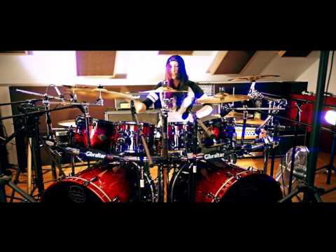 Avenged Sevenfold - Nightmare - female metal drummer Jenny Joey (17) Drum cover