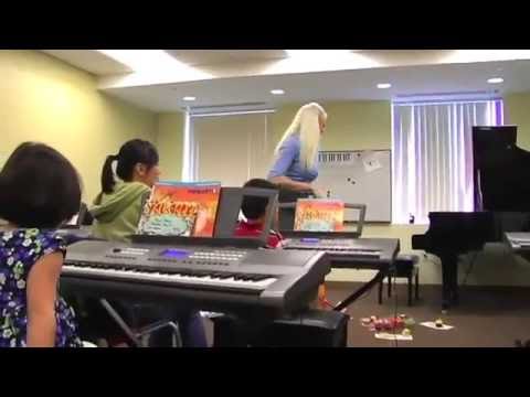 Yamaha Group Piano vs Private Piano Lessons - Yamaha...