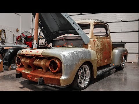 Coyote Boss 302-Powered 1952 Ford F-1 by Schwartz Performance