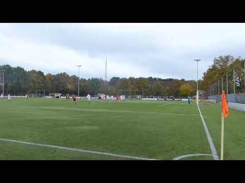 Uit tegen AZSV.  Doelpunt Brent