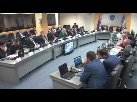 Bajrami: Plani Strategjik do të përmirësoj situatën në arsim - 07.12.2016 - Klan Kosova