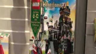 preview picture of video '2010 NY Toy Fair LEGO Castle / Kingdoms Sneak Peak!'