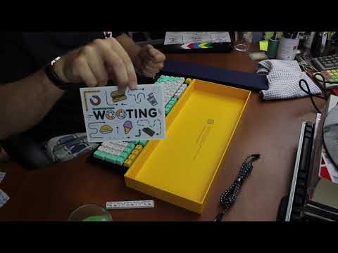 Unboxing a Wooting - Lekker edition keyboard!