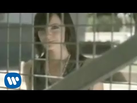 David Guetta vs The Egg - Love don't let me go / Walking away (Official Video)